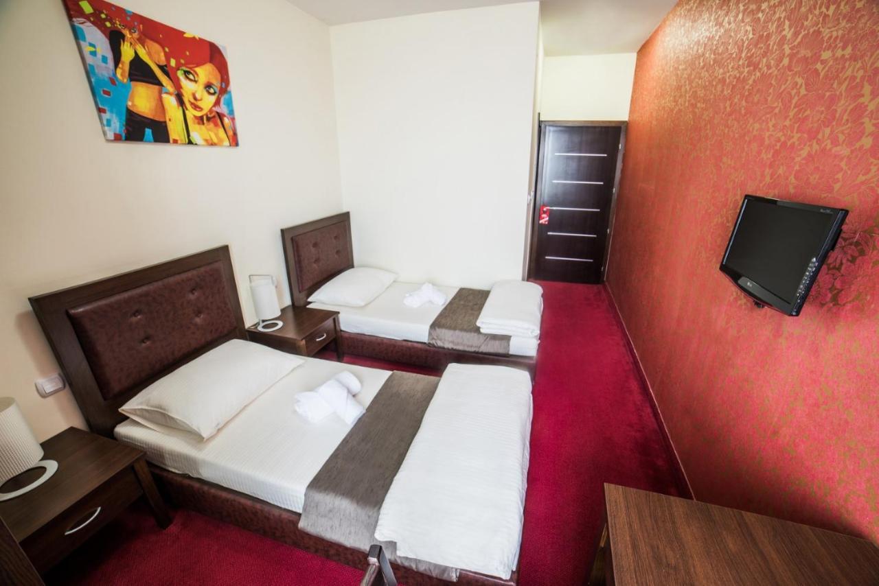 Hotel Atlas Ugljevik Екстер'єр фото